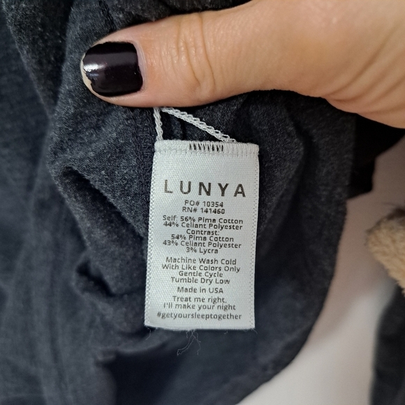 Lunya Restore base restore tee charcoal grey XS - Picture 6 of 6